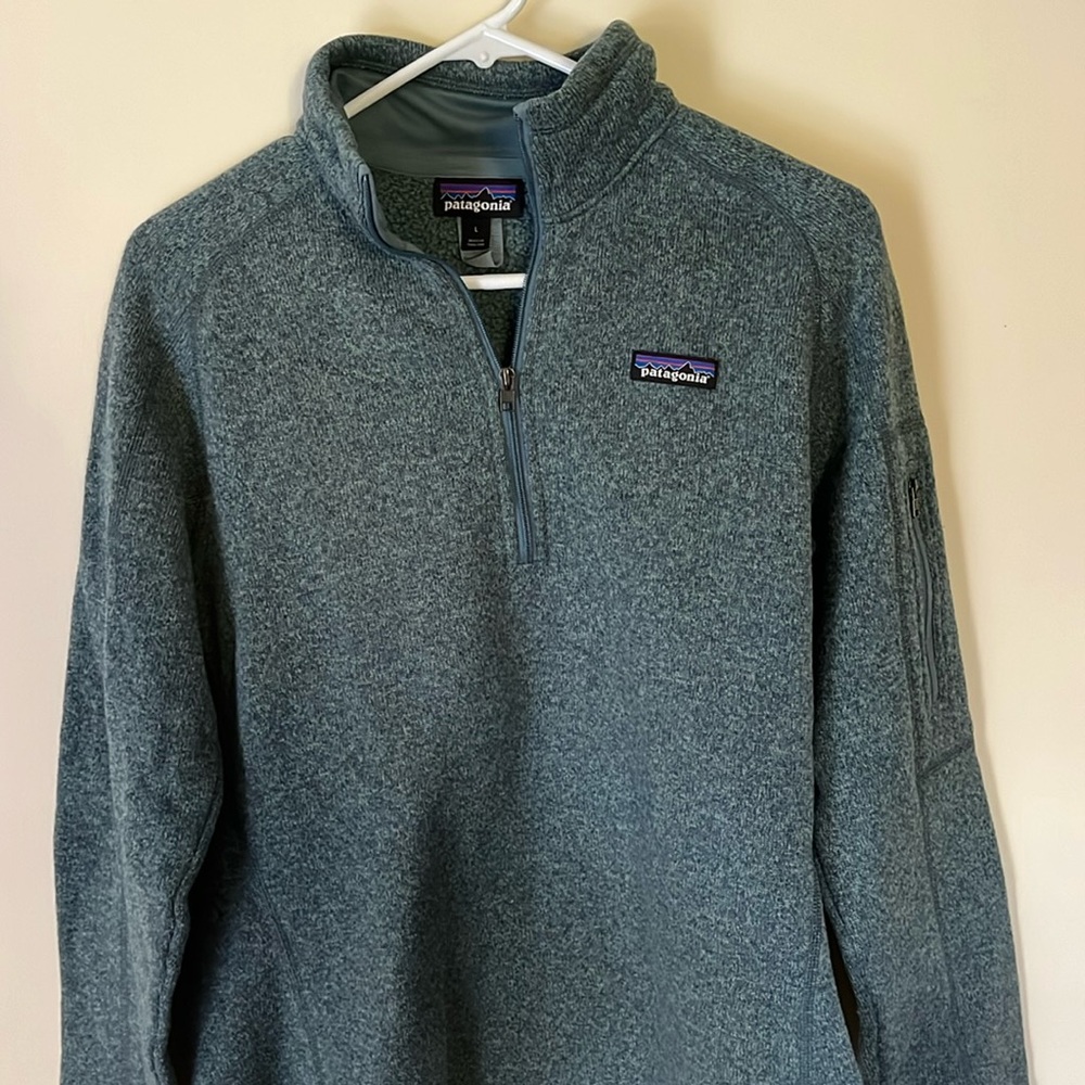 Women’s Patagonia Better Sweater pullover quarter zip. Size L green